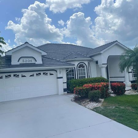 Villa Free Heatedpool On Sailboataccesscanal Boat Lift Cape Coral Exterior foto